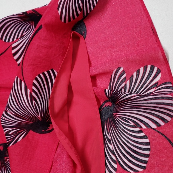 Ann Taylor Red and Black Floral Midi Skirt - Picture 9 of 10